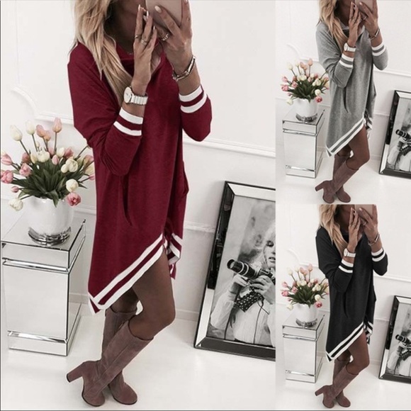 3/4 length sleeve top with playful sporty stripes - Picture 5 of 5